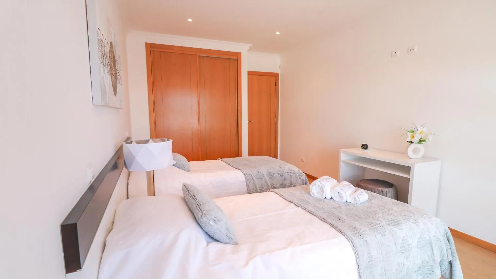 Pool And Sea View Apartment Lagos 0*,  Portugal