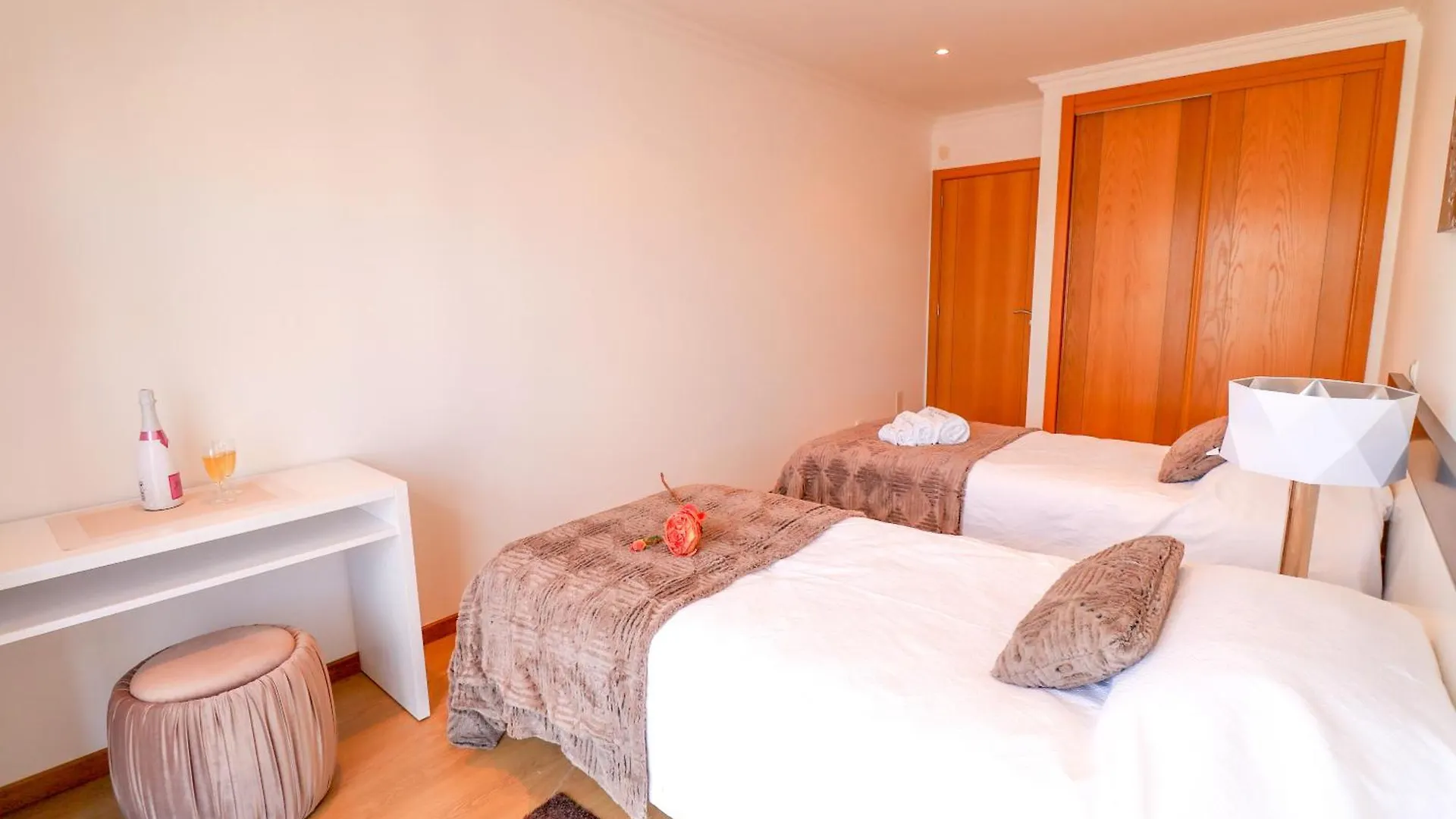 Pool And Sea View Apartment Lagos